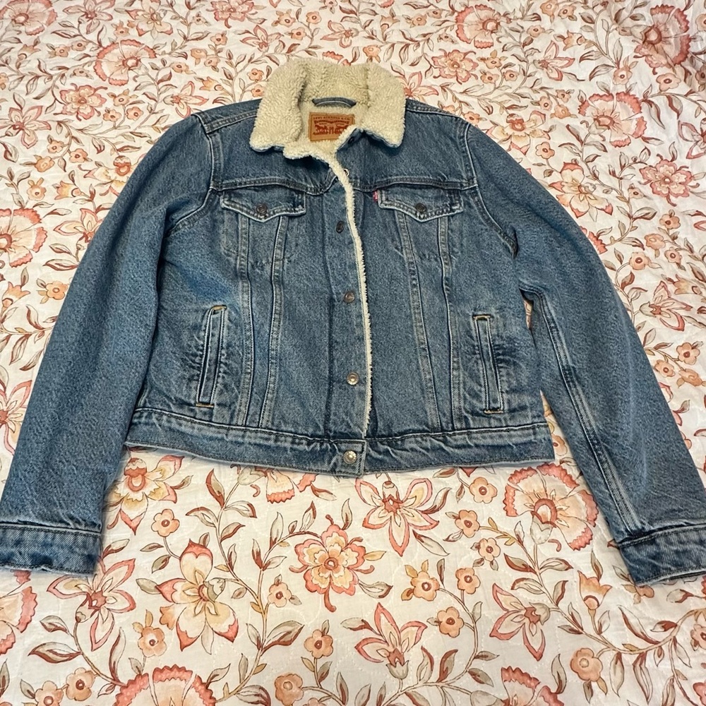 Levi's Blue and Cream Jean Jacket Classic Denim Style